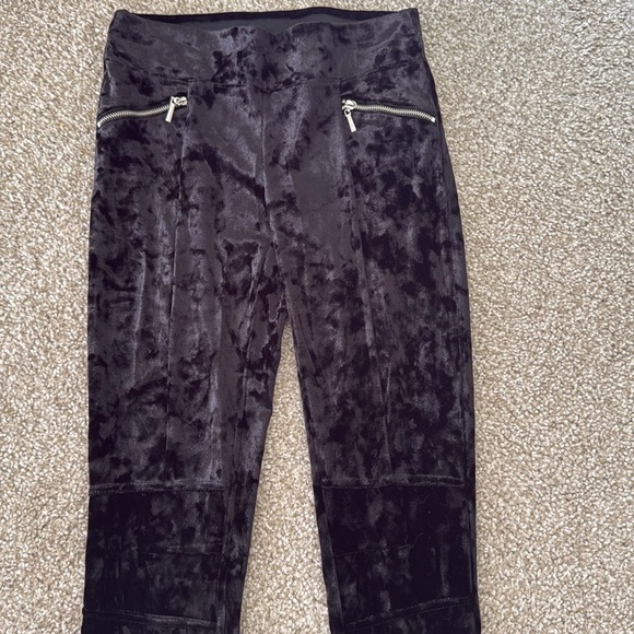 NWOT: Candies jogger cargo style crushed velvet track pants size small - Picture 3 of 9